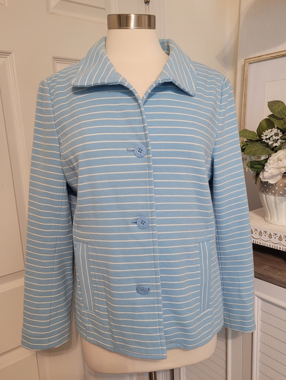 Takbots Striped Light Blue Women's Button Blazer Large
